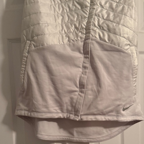 Nike Metallic Gray Quilted Vest - Picture 2 of 6